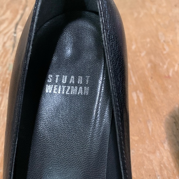 Classic Stuart Weizman heels w/ gem accent (8.5) - Picture 2 of 8